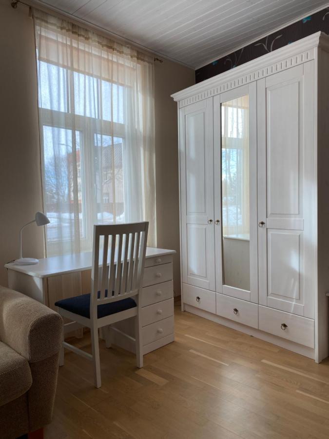 Posti Guest Apartment Haapsalu Exterior foto